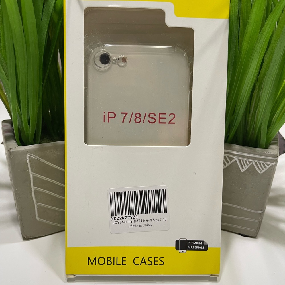 iPhone 7/8/SE2 Clear Phone Case with two Screen Protecters